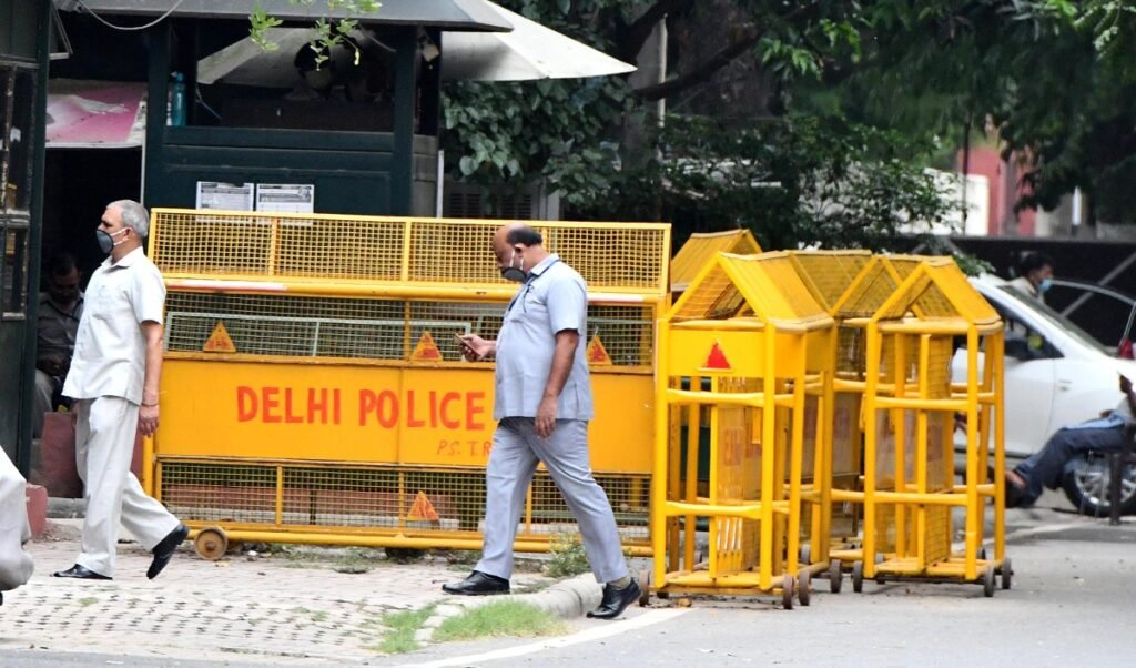 Delhi Gymkhana Club Dispute | लुटियंस दिल्ली में हड़कंप! जमीन खाली करने के सरकारी आदेश के खिलाफ दिल्ली जिमखाना क्लब पहुंचा हाई कोर्ट