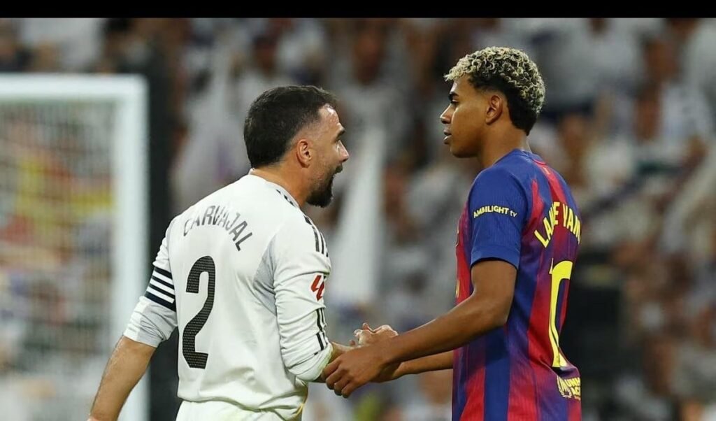 El Clásico का महामुकाबला: Barcelona खिताब पक्का करने उतरेगी, Real Madrid के सामने 'लाज' बचाने की चुनौती।
