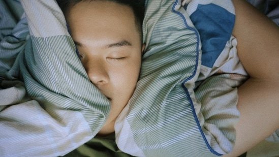 Feeling exhausted but your brain refuses to fall asleep? Life coach shares breathing techniques to relax mental loops Feeling exhausted but your brain refuses to fall asleep? Life coach shares breathing techniques to relax mental loops