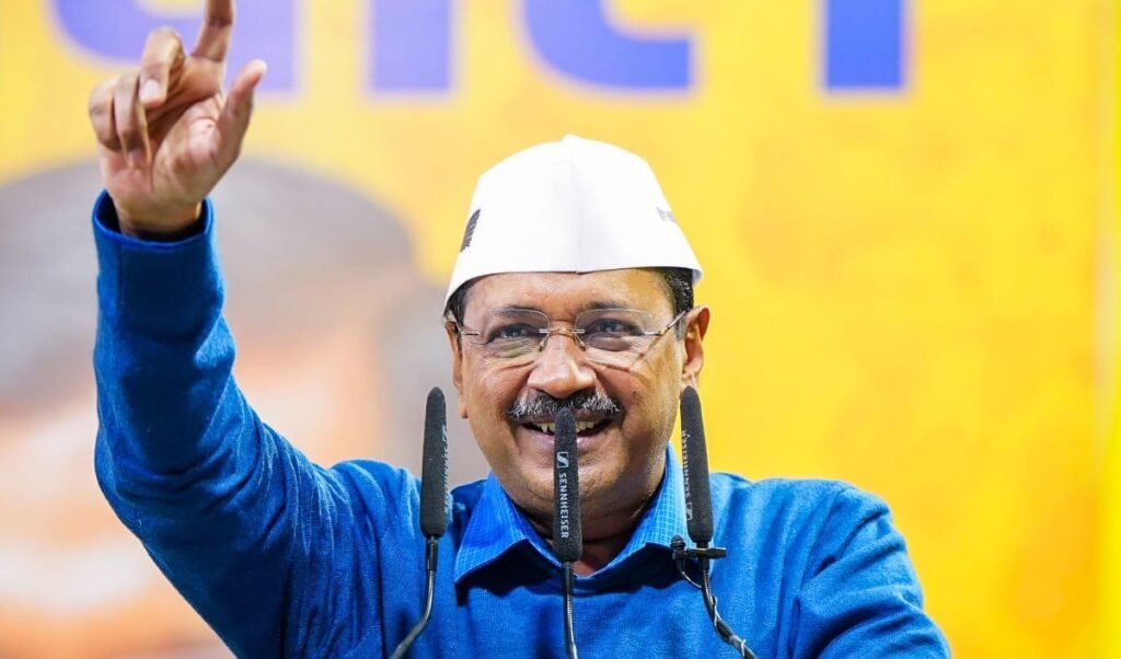 Fuel Price Hike पर Arvind Kejriwal का PM Modi से सवाल, Russia और Iran से सस्ता तेल खरीदने में क्या दिक्कत है? Fuel Price Hike पर Arvind Kejriwal का PM Modi से सवाल, Russia और Iran से सस्ता तेल खरीदने में क्या दिक्कत है?