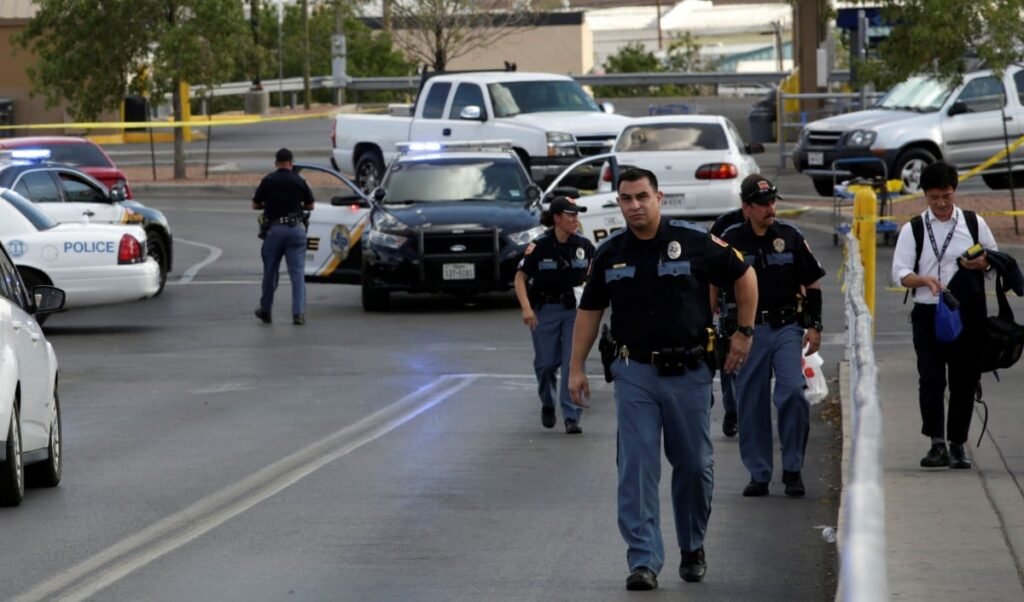 Honduras Shooting | होंडुरास में दो भीषण हमलों से मचा हड़कंप! 6 पुलिसकर्मियों सहित 25 लोगों की दर्दनाक हत्या Honduras Shooting | होंडुरास में दो भीषण हमलों से मचा हड़कंप! 6 पुलिसकर्मियों सहित 25 लोगों की दर्दनाक हत्या
