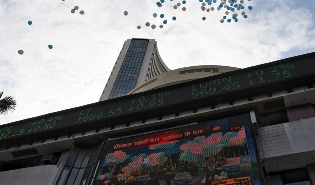 Indian Share Market Update | बाजार पर 'युद्ध' की छाया! सेंसेक्स 500 अंक से ज्यादा टूटा, कच्चे तेल में उछाल से सहमे निवेशक