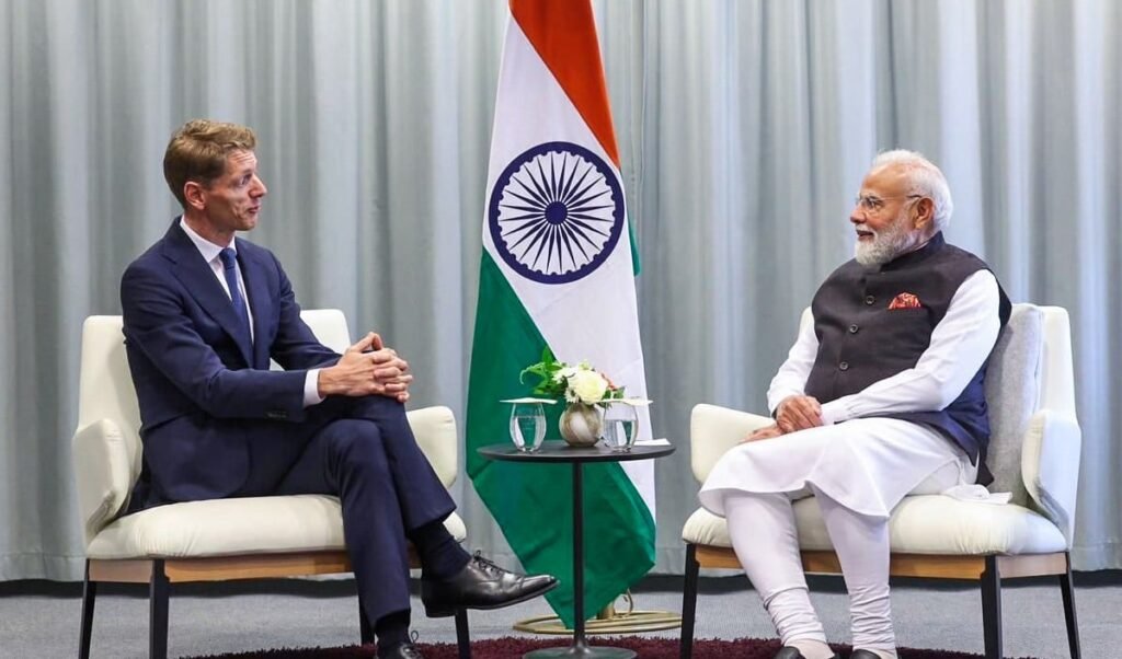 India–Sweden Relations | भारत-स्वीडन संबंध हुए और मजबूत: द्विपक्षीय रिश्ते ‘रणनीतिक साझेदारी’ में बदले, पीएम मोदी को मिला स्वीडन का सर्वोच्च सम्मान India–Sweden Relations | भारत-स्वीडन संबंध हुए और मजबूत: द्विपक्षीय रिश्ते ‘रणनीतिक साझेदारी’ में बदले, पीएम मोदी को मिला स्वीडन का सर्वोच्च सम्मान