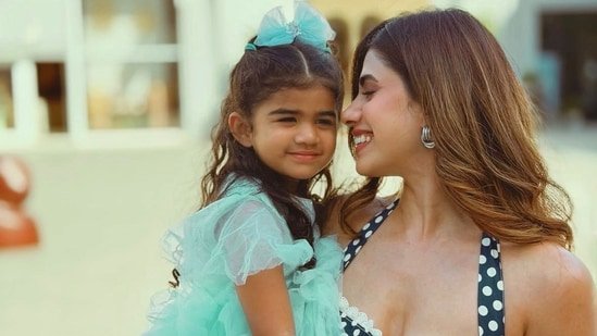 Influencer Malvika Sitlani ‘can’t confidently say she loves being a mother’; opens up on challenges of single motherhood Influencer Malvika Sitlani ‘can’t confidently say she loves being a mother’; opens up on challenges of single motherhood