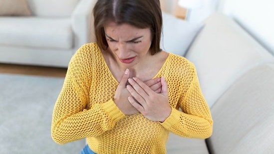 Is your heart beating too fast or irregularly? Cardiologist shares 6 major signs of arrhythmia Is your heart beating too fast or irregularly? Cardiologist shares 6 major signs of arrhythmia