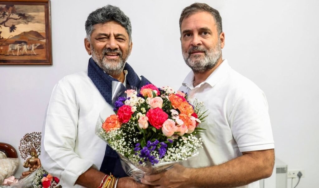 Karnataka की नई सरकार: DK Shivakumar के साथ 10 Ministers लेंगे शपथ, फिर होगा विस्तार! Karnataka की नई सरकार: DK Shivakumar के साथ 10 Ministers लेंगे शपथ, फिर होगा विस्तार!