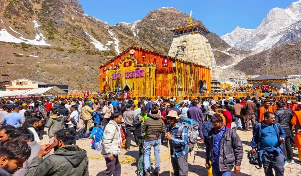 Kedarnath Yatra के लिए बना रहे हैं प्लान? ये रही पूरी Packing Checklist, इन बातों का रखें ध्यान