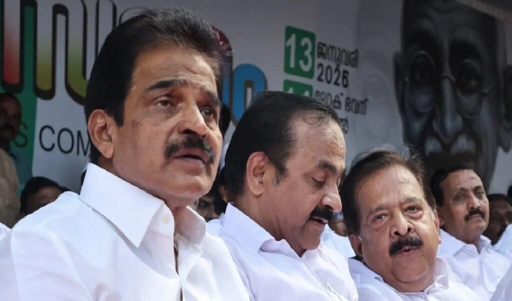 Kerala में CM कौन? Congress में घमासान तेज, Satheesan और Venugopal के बीच फंसा पेंच Kerala में CM कौन? Congress में घमासान तेज, Satheesan और Venugopal के बीच फंसा पेंच