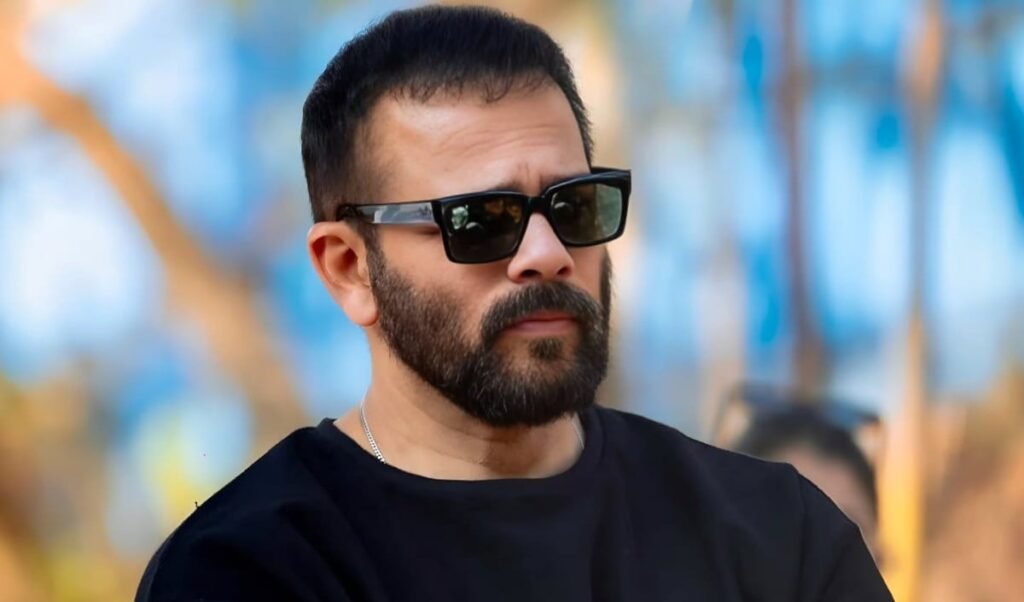Khatron Ke Khiladi 15: Cape Town में हेलीकॉप्टर से Rohit Shetty की Grand Entry, बोले- ये Season जबरदस्त होगा Khatron Ke Khiladi 15: Cape Town में हेलीकॉप्टर से Rohit Shetty की Grand Entry, बोले- ये Season जबरदस्त होगा