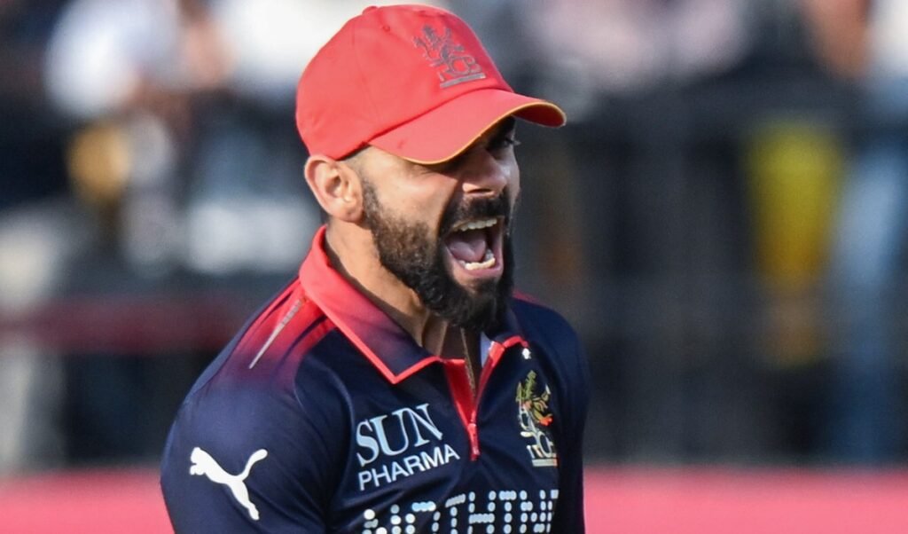 King Kohli की बादशाहत कायम, IPL इतिहास में सबसे अमीर खिलाड़ी; KKR सबसे कीमती टीम King Kohli की बादशाहत कायम, IPL इतिहास में सबसे अमीर खिलाड़ी; KKR सबसे कीमती टीम