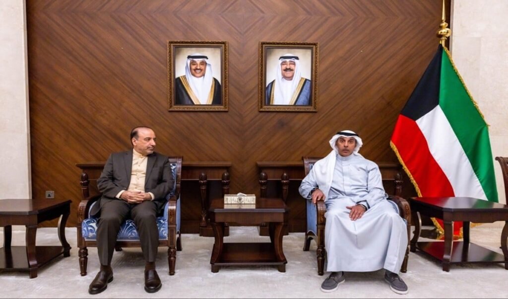 Kuwait ने IRGC पर Infiltration का आरोप लगाया, Iran ने 'बेबुनियाद' बताया Kuwait ने IRGC पर Infiltration का आरोप लगाया, Iran ने 'बेबुनियाद' बताया