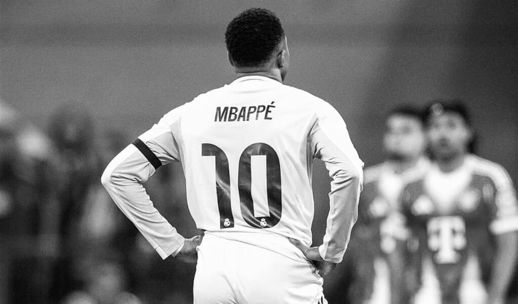Kylian Mbappé के 'चौथे स्ट्राइकर' वाले बयान पर कोच हैरान, बोले- मैंने ऐसा कभी नहीं कहा