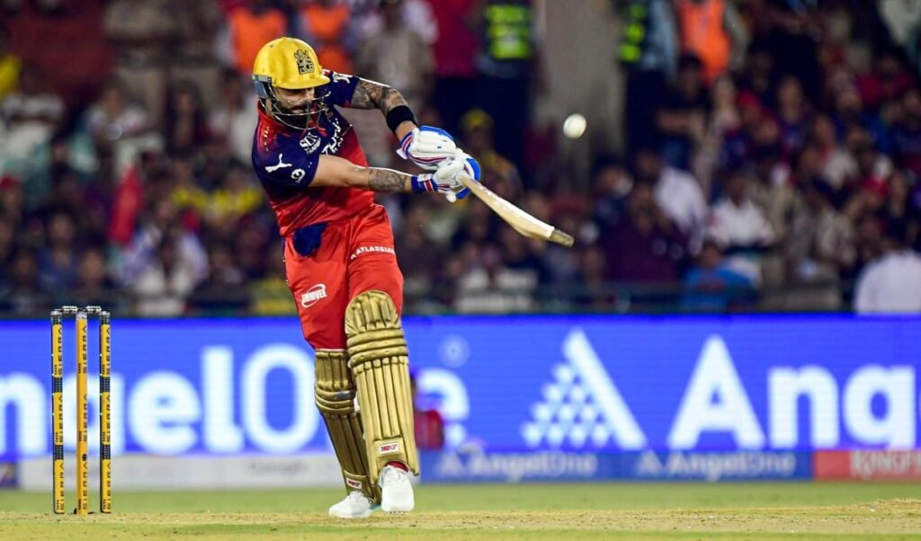 MS Dhoni को पछाड़ बनाया रिकॉर्ड, फिर शतक जड़कर बोले Virat Kohli- रन नहीं बनते तो बेचैनी होती है, नर्वस हो जाता हूं MS Dhoni को पछाड़ बनाया रिकॉर्ड, फिर शतक जड़कर बोले Virat Kohli- रन नहीं बनते तो बेचैनी होती है, नर्वस हो जाता हूं