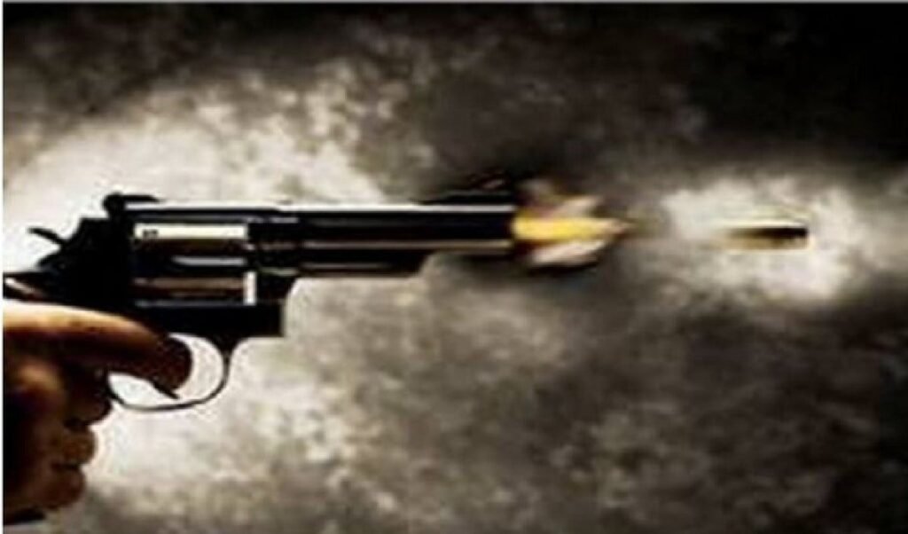 Maharashtra Firing Range में दर्दनाक हादसा, अभ्यास के दौरान गोली लगने से Army के सूबेदार मेजर की मौत Maharashtra Firing Range में दर्दनाक हादसा, अभ्यास के दौरान गोली लगने से Army के सूबेदार मेजर की मौत