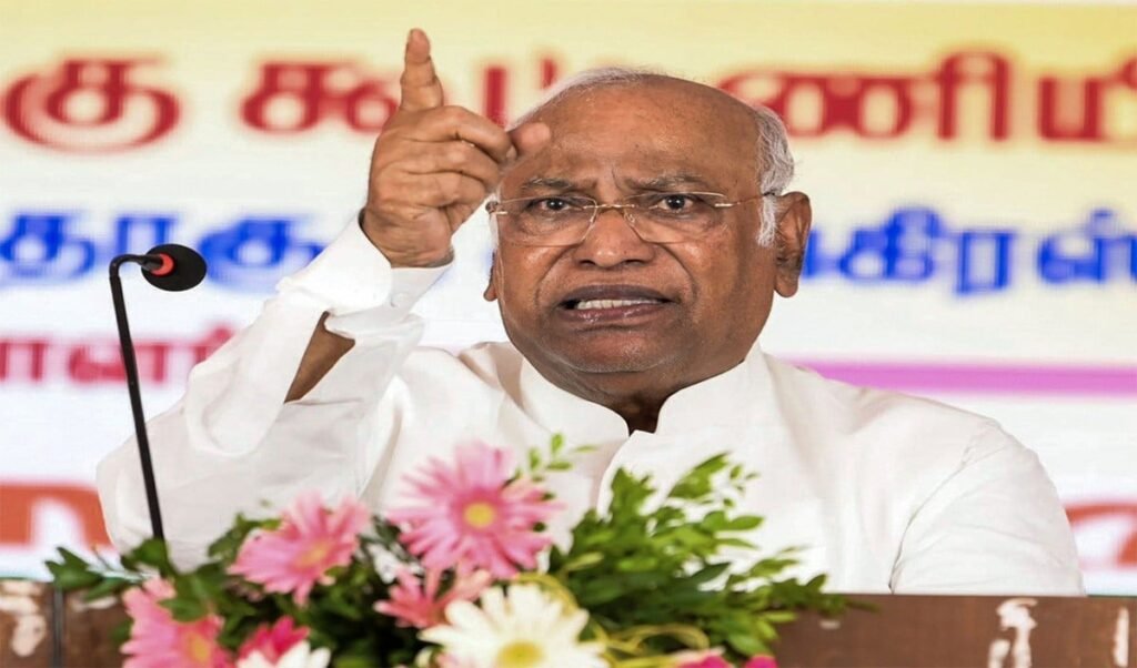 Mallikarjun Kharge का Modi सरकार पर बड़ा हमला, NCRB Report दिखा बोले- ‘खोखले दावों के 12 साल’