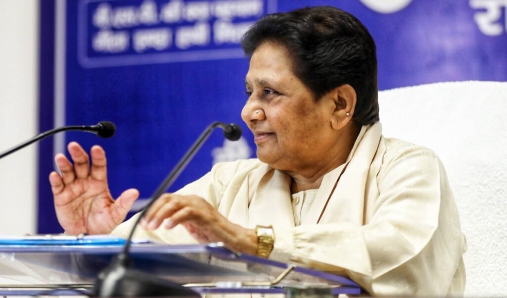 Mayawati से मिलने पहुंचे Congress नेता, BSP सुप्रीमो ने ठुकराई मुलाकात, गरमाई UP सियासत