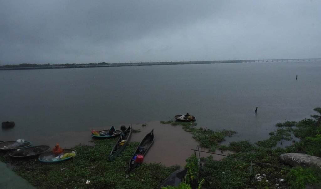 Monsoon में देरी के बावजूद Kerala में Yellow Alert जारी, जानिए IMD का नया पूर्वानुमान