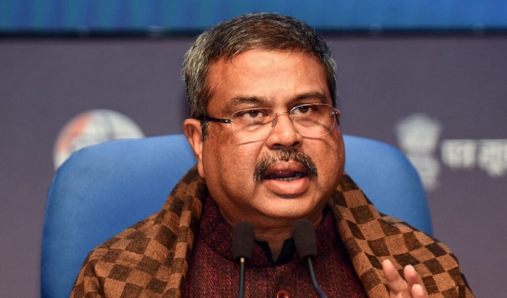 NEET परीक्षा में क्या क्या होने जा रहा बदलाव, शिक्षा मंत्री धर्मेंद्र प्रधान ने विस्तार से बताया