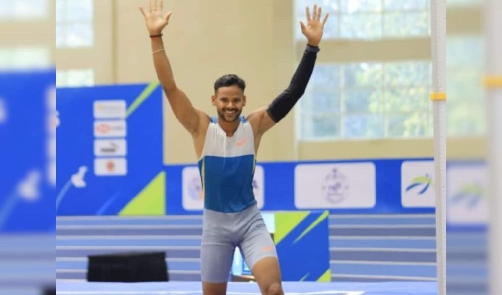 National Athletics: Dev Meena-कुलदीप ने Pole Vault में रचा इतिहास, मिनटों में दो बार टूटा रिकॉर्ड! National Athletics: Dev Meena-कुलदीप ने Pole Vault में रचा इतिहास, मिनटों में दो बार टूटा रिकॉर्ड!