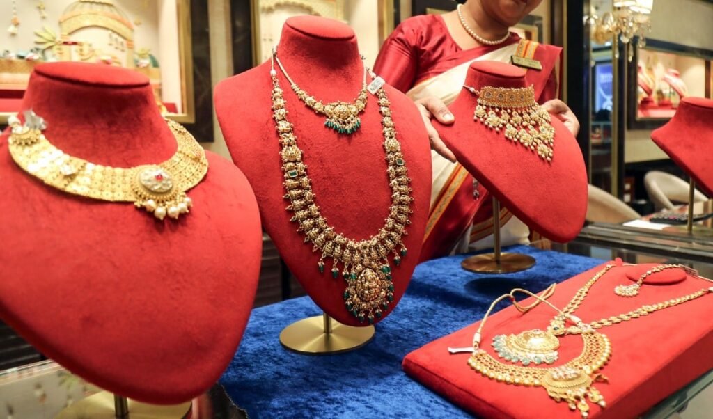 PM Modi की Gold अपील से 1 करोड़ Jobs पर संकट! GJC ने कहा- रत्न-आभूषण उद्योग पर बढ़ेगा दबाव PM Modi की Gold अपील से 1 करोड़ Jobs पर संकट! GJC ने कहा- रत्न-आभूषण उद्योग पर बढ़ेगा दबाव