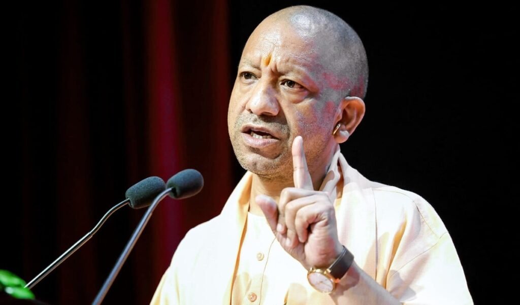 PM Modi पर Ajay Rai की अमर्यादित टिप्पणी, CM Yogi बोले- यह Congress का राजनीतिक कुसंस्कार PM Modi पर Ajay Rai की अमर्यादित टिप्पणी, CM Yogi बोले- यह Congress का राजनीतिक कुसंस्कार