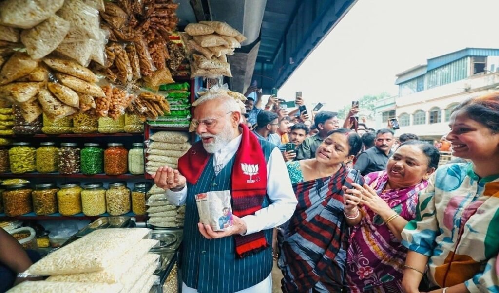 PM Modi से मिलकर मशहूर हुए Jhalmuri विक्रेता की जान खतरे में, Pak-Bangladesh से धमकियां