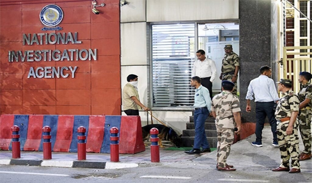 Pakistan का ‘बाल जासूस’ Terror Plot! Ghaziabad में 5 नाबालिगों पर NIA ने कसा शिकंजा Pakistan का ‘बाल जासूस’ Terror Plot! Ghaziabad में 5 नाबालिगों पर NIA ने कसा शिकंजा