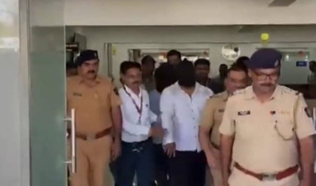 Pune Hooch Tragedy पर बड़ा Action, 13 पुलिस-आबकारी कर्मी सस्पेंड, अब CID करेगी मामले की जांच