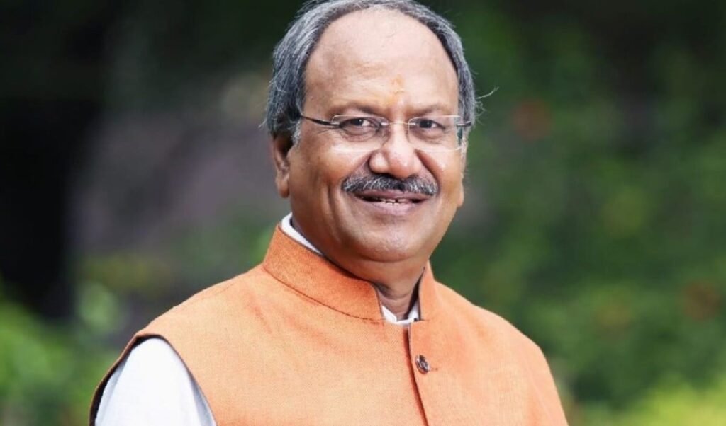 Raipur के ‘मोहन भैया’ से Delhi तक, जानें बृजमोहन अग्रवाल की अनसुनी Political कहानी