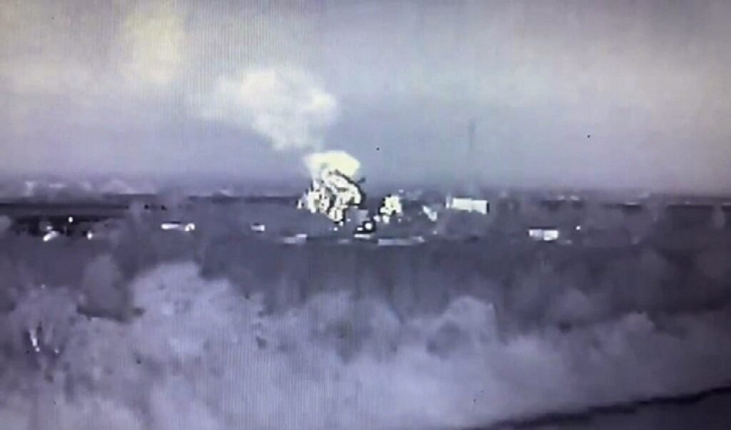 Rawalpindi के Nur Khan Airbase पर Iran के कई संदिग्ध विमान, नई साजिश का संकेत Rawalpindi के Nur Khan Airbase पर Iran के कई संदिग्ध विमान, नई साजिश का संकेत