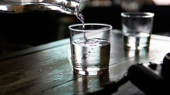 Should you drink water during meals? Gastroenterologist reveals if it is an unhealthy habit Should you drink water during meals? Gastroenterologist reveals if it is an unhealthy habit