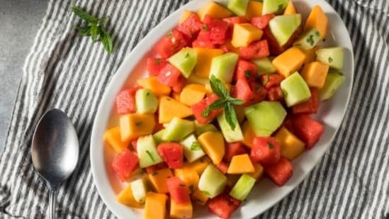 Should you eat fruits after dinner? Gastroenterologist warns it may upset your digestion: ‘May get bloated…’ Should you eat fruits after dinner? Gastroenterologist warns it may upset your digestion: ‘May get bloated…’