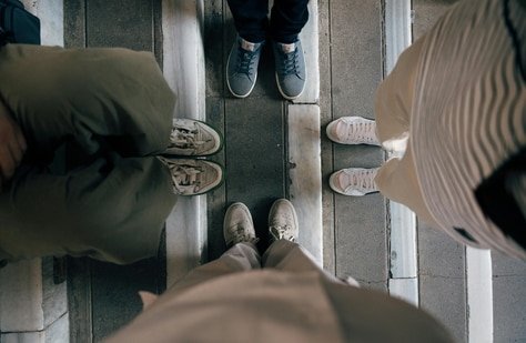 Stylish sneakers under ₹2,000 that don’t look cheap or feel uncomfortable: 8 picks for women Stylish sneakers under ₹2,000 that don’t look cheap or feel uncomfortable: 8 picks for women