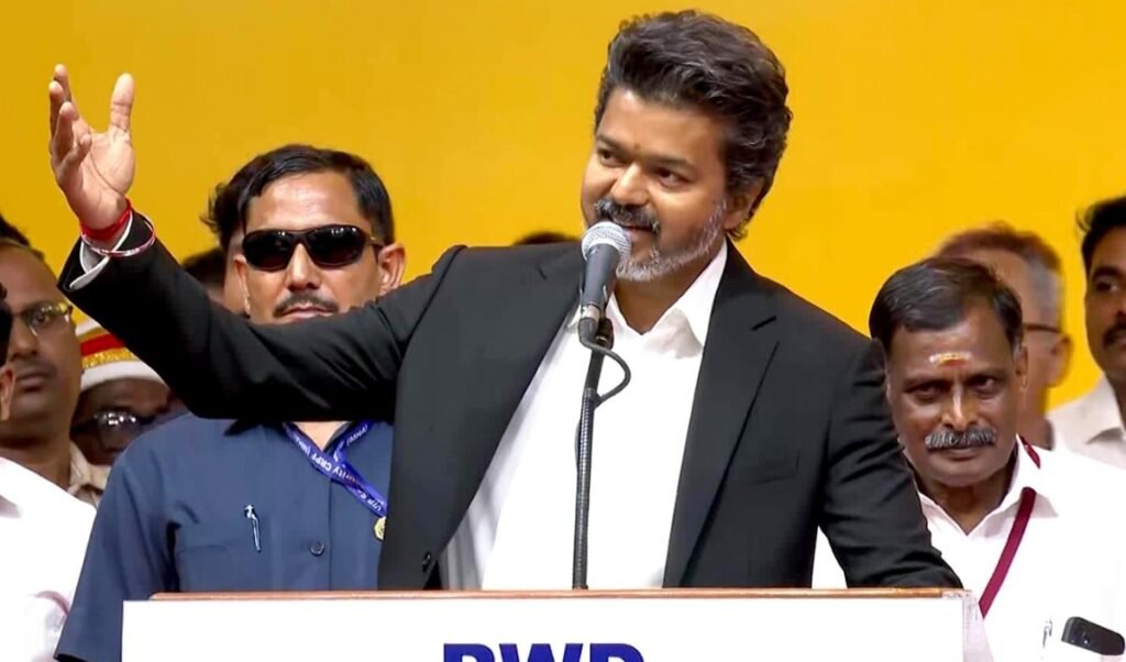 Tamil Nadu के CM बनते ही Action में ‘Thalapathy’ Vijay, 200 यूनिट बिजली Free समेत 3 Files पर किए Sign