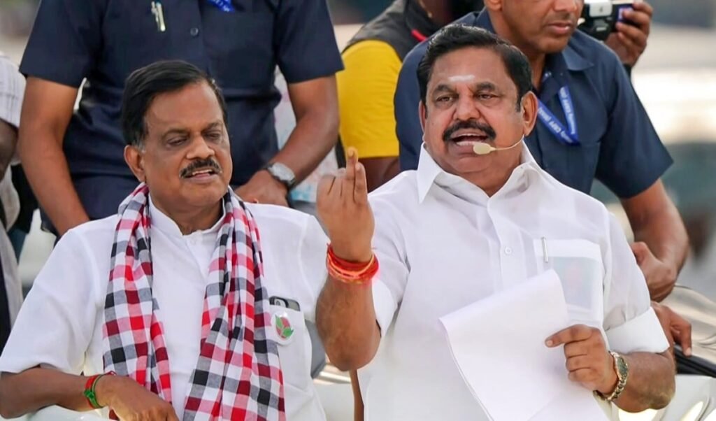 Tamil Nadu में सियासी ‘खेला’, Puducherry Resort पहुंचे AIADMK के 28 विधायक, क्या है पूरा Game?