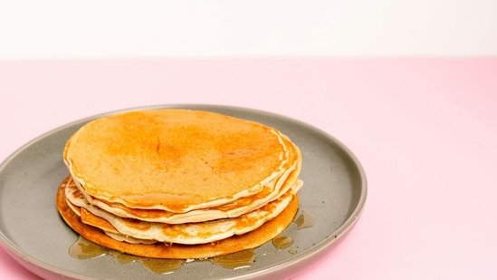 This crunchy veggie rice paper pancake is the perfect quick-fix snack for sudden hunger cravings at home: Full recipe This crunchy veggie rice paper pancake is the perfect quick-fix snack for sudden hunger cravings at home: Full recipe