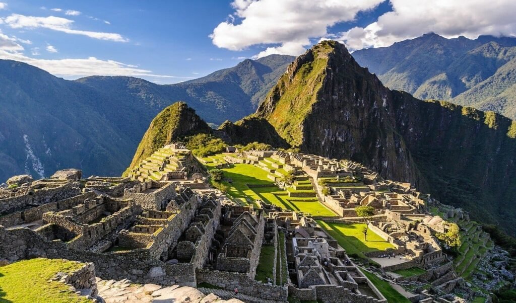 Travel Tips: ये 5 World Famous जगहें हुईं बर्बाद, एक 'Game Of Thrones' से है जुड़ी Travel Tips: ये 5 World Famous जगहें हुईं बर्बाद, एक 'Game Of Thrones' से है जुड़ी