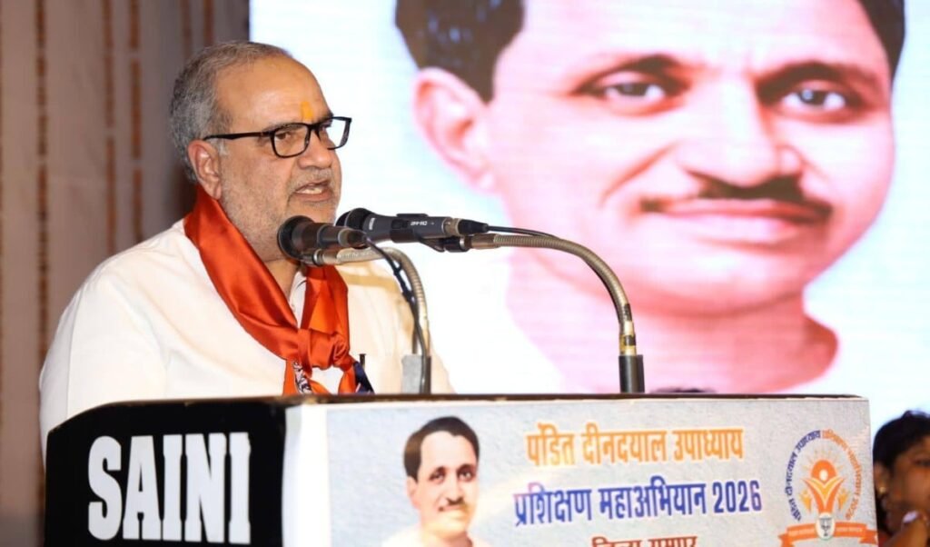 UP Cabinet Expension: योगी सरकार का मंत्रिमंडल विस्तार, जाट नेता Bhupendra Chaudhary ने ली मंत्री पद की शपथ