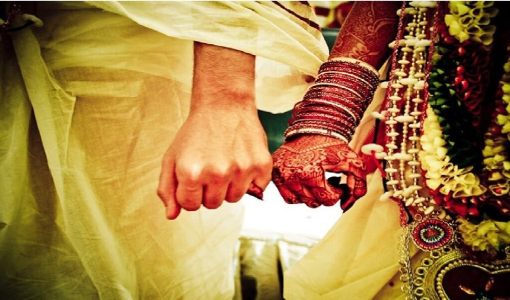UP में बढ़ते Child Marriage पर Allahabad High Court सख्त, DGP को दिए कड़े Action के निर्देश UP में बढ़ते Child Marriage पर Allahabad High Court सख्त, DGP को दिए कड़े Action के निर्देश