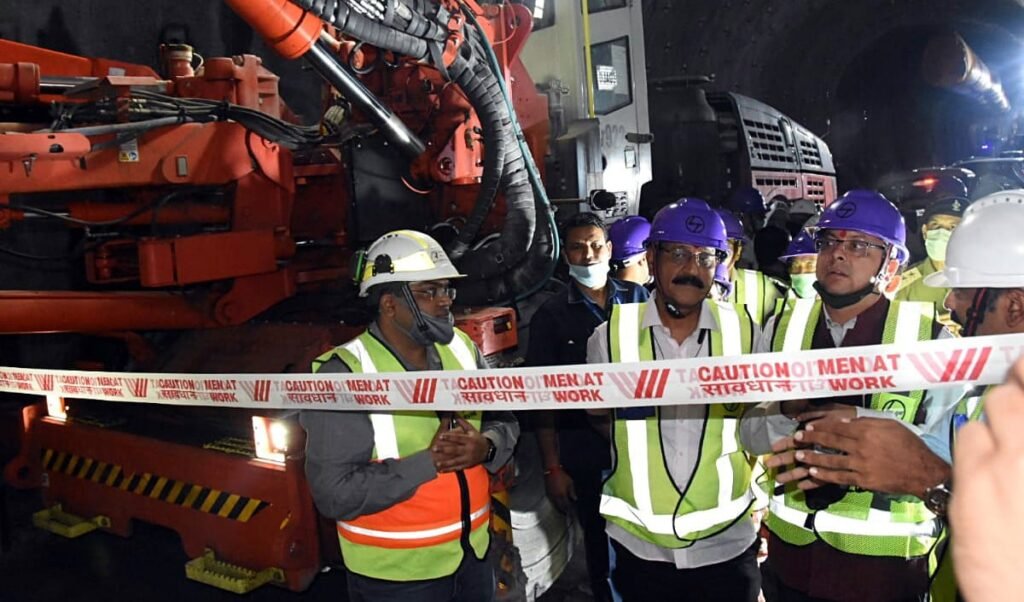 Ujjain Express Derail In Rishikesh | ऋषिकेश: योग नगरी स्टेशन के पास उज्जैन एक्सप्रेस के 3 डिब्बे पटरी से उतरे, टला बड़ा हादसा, जांच के आदेश Ujjain Express Derail In Rishikesh | ऋषिकेश: योग नगरी स्टेशन के पास उज्जैन एक्सप्रेस के 3 डिब्बे पटरी से उतरे, टला बड़ा हादसा, जांच के आदेश