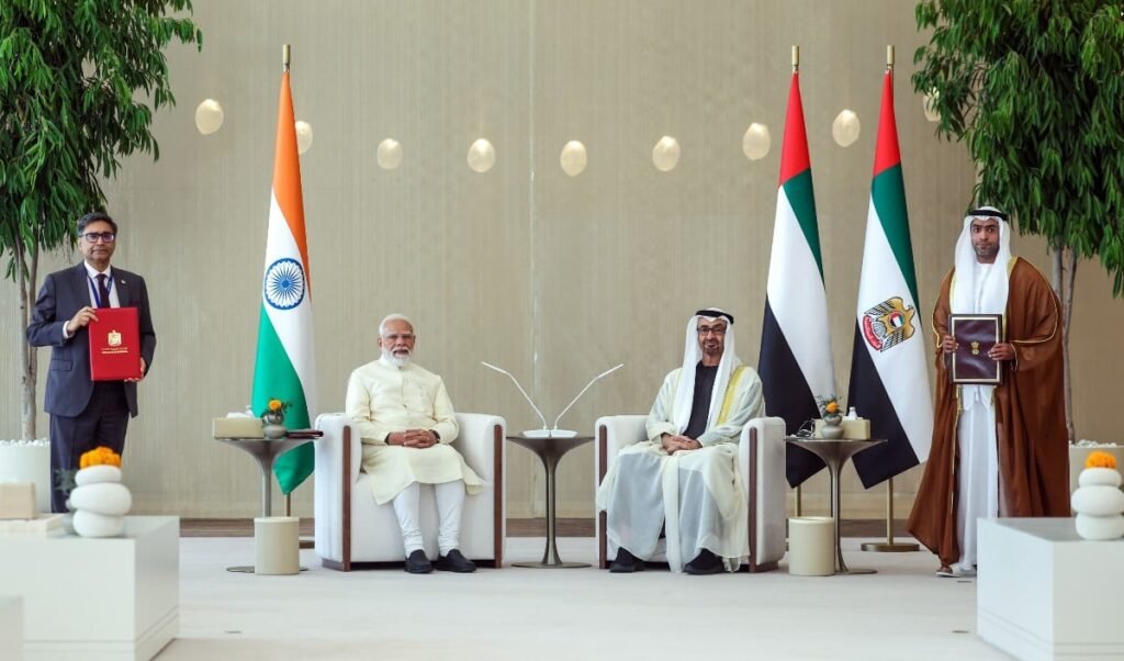 West Asia में तनाव के बीच PM Modi का UAE दौरा, बोले- शांति के लिए भारत हरसंभव सहयोग देगा West Asia में तनाव के बीच PM Modi का UAE दौरा, बोले- शांति के लिए भारत हरसंभव सहयोग देगा
