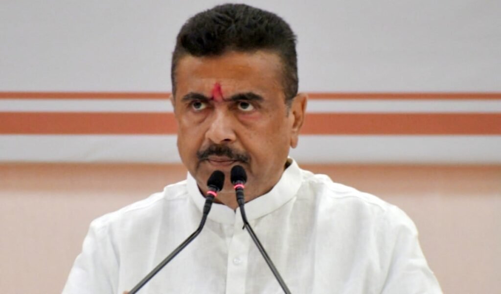 West Bengal में Suvendu Adhikari सरकार का बड़ा एक्शन, सभी मदरसों में ‘वंदे मातरम’ गाना अनिवार्य West Bengal में Suvendu Adhikari सरकार का बड़ा एक्शन, सभी मदरसों में ‘वंदे मातरम’ गाना अनिवार्य