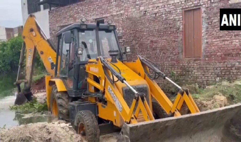 West Bengal में ‘Yogi Model’ की धमक! Suvendu सरकार का बड़ा एक्शन, अवैध कब्जों पर चला Bulldozer