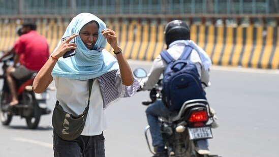 When temperature rise to 40°C: Neurologist cautions stroke risk in summer; how heatwaves, dehydration impact the brain When temperature rise to 40°C: Neurologist cautions stroke risk in summer; how heatwaves, dehydration impact the brain