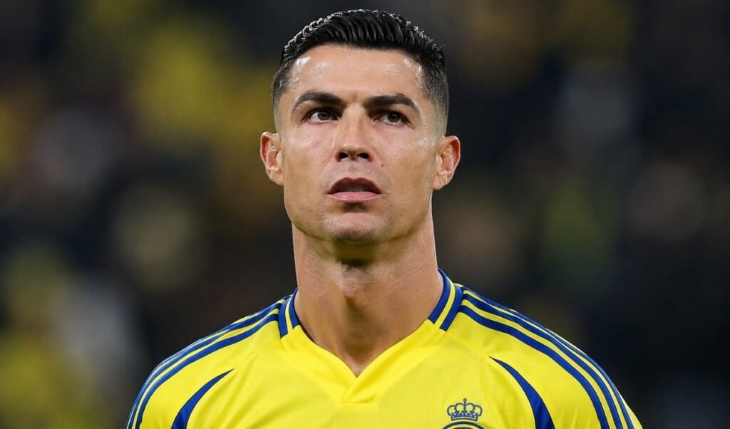 World Cup में Messi को पछाड़ने का आखिरी मौका, क्या Cristiano Ronaldo जीत पाएंगे फुटबॉल का सबसे बड़ा खिताब? World Cup में Messi को पछाड़ने का आखिरी मौका, क्या Cristiano Ronaldo जीत पाएंगे फुटबॉल का सबसे बड़ा खिताब?