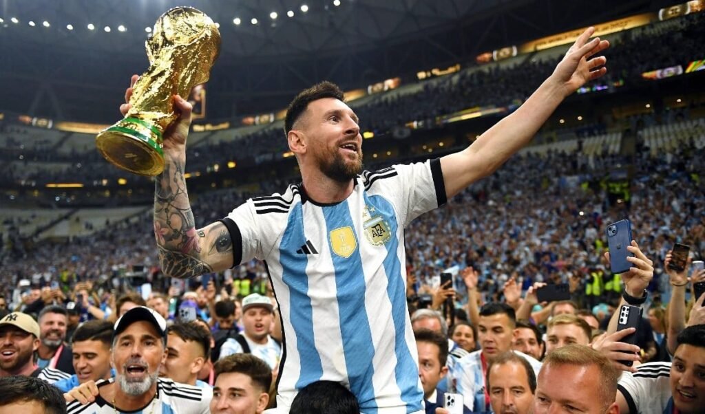 World Cup से पहले Lionel Messi के Last Match में ड्रामा, चोट की आशंका से मैदान छोड़ा World Cup से पहले Lionel Messi के Last Match में ड्रामा, चोट की आशंका से मैदान छोड़ा