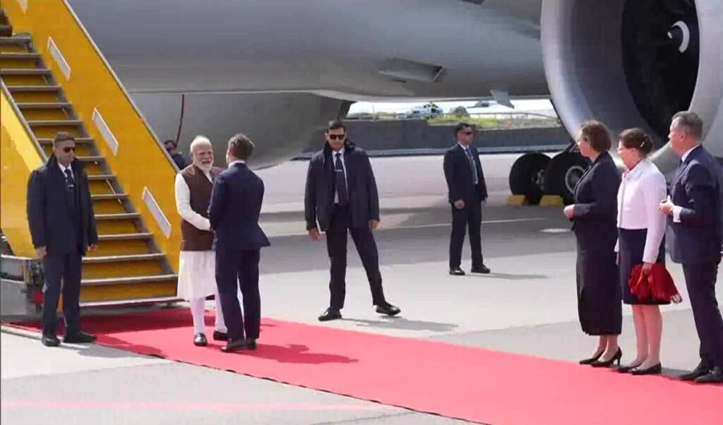 swedens gripen jets give pm modi special air escort