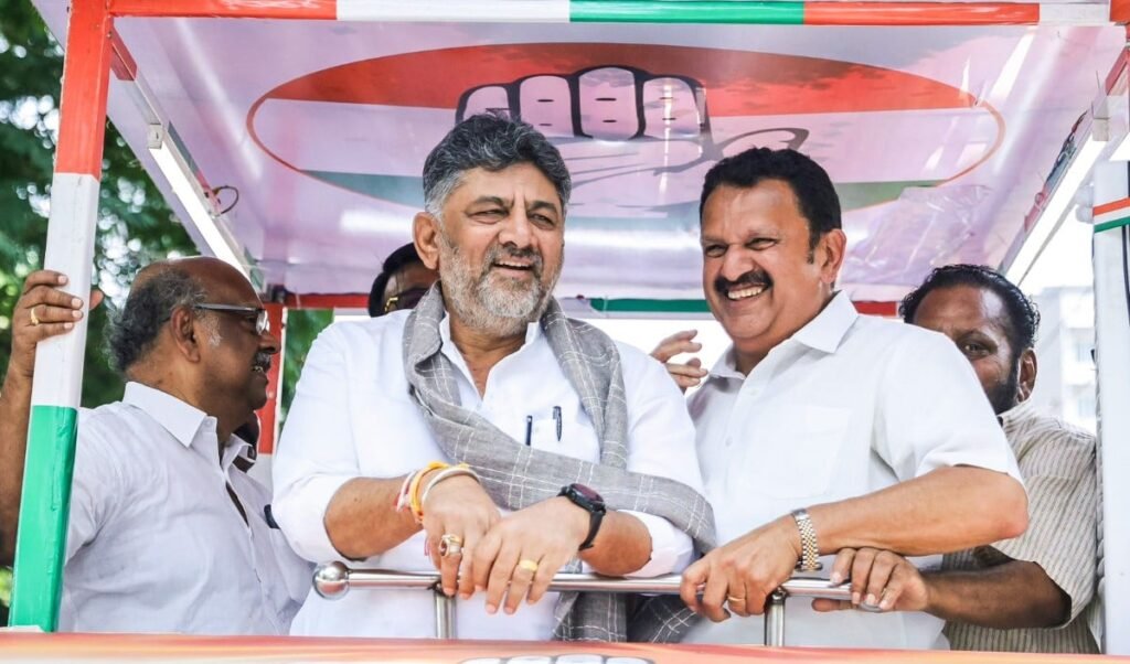 कर्नाटक में Shivakumar कैबिनेट पर मुहर! दो Dy CM, Siddaramaiah के बेटे को भी बड़ा पद कर्नाटक में Shivakumar कैबिनेट पर मुहर! दो Dy CM, Siddaramaiah के बेटे को भी बड़ा पद