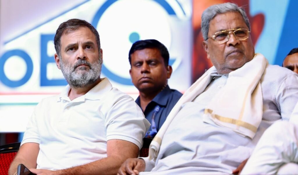 कर्नाटक में पावर शिफ्ट! CM पद से इस्तीफे के बाद Siddaramaiah ने Delhi में सोनिया-राहुल से की मुलाकात