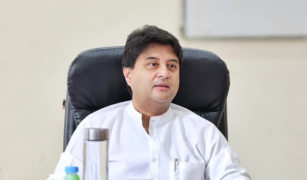 केंद्रीय मंत्री ज्योतिरादित्य सिंधिया की क्षेत्रवासियों से ईंधन बचाने की दिशा में आत्मीय अपील केंद्रीय मंत्री ज्योतिरादित्य सिंधिया की क्षेत्रवासियों से ईंधन बचाने की दिशा में आत्मीय अपील